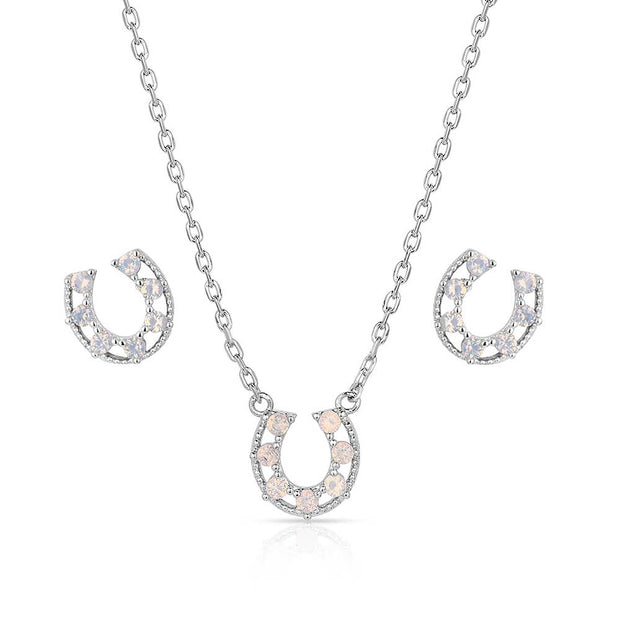 Delicate Glamour Horseshoe Jewellery Set